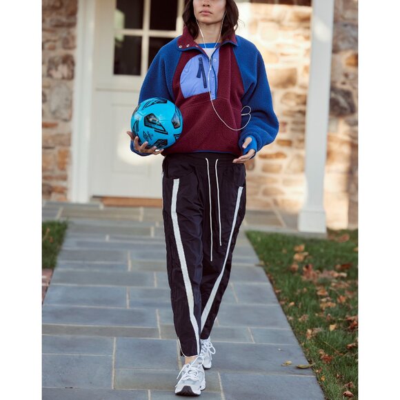 🎉LAST CHANCE🎉 FP MOVEMENT Hit The Slopes Colorblock Pullover / Mahogany Combo - Picture 3 of 9